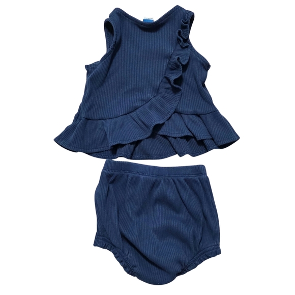☘️3/$15☘️ Old Navy - Navy Blue Butterfly Top and Shorts Set - Picture 2 of 5